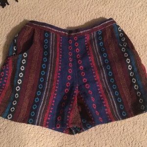 Colorful patterned woven shorts
